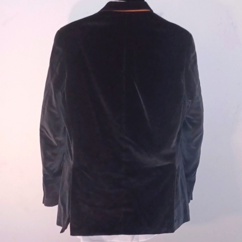 NEIMAN MARCUS Dark Olive Green Velvet Blazer, 42L - Picture 9 of 13